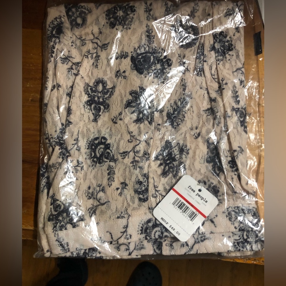 Layered in Lace leggings XS